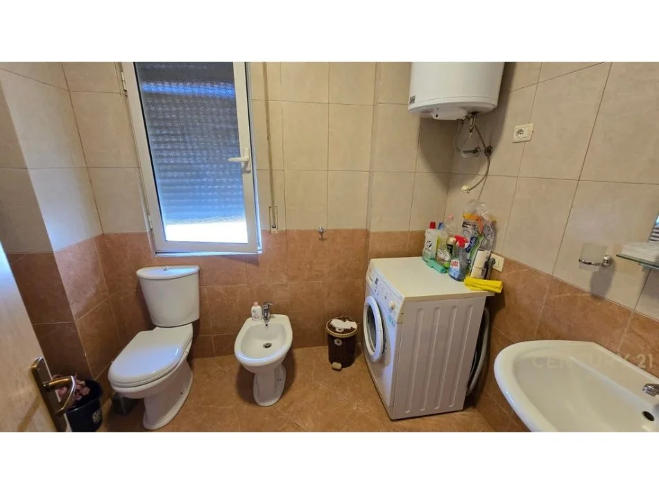 Tirane, jepet me qera apartament 2+1 Kati 7, 100 m² 600 € 