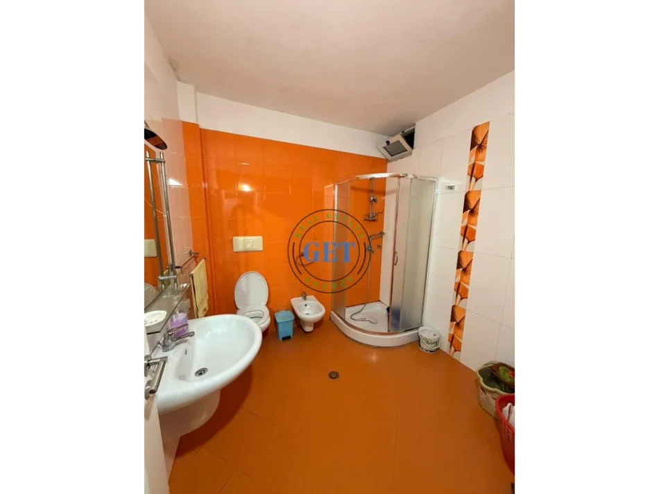 Durres, jepet me qera apartament 2+1 Kati 6, 90 m² 500 € 