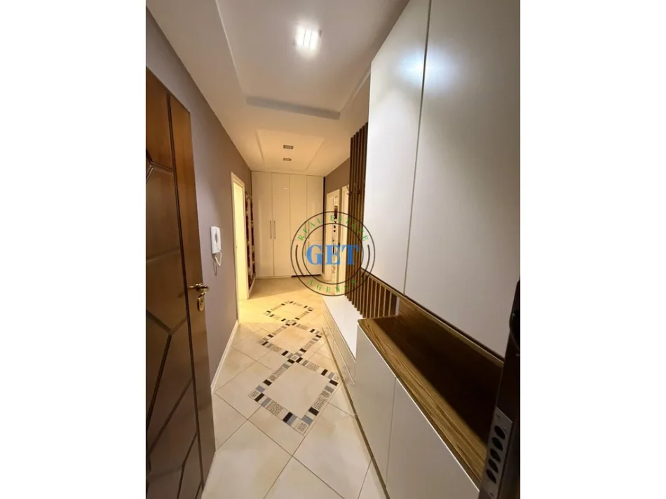 Durres, jepet me qera apartament 2+1 Kati 6, 90 m² 500 € 