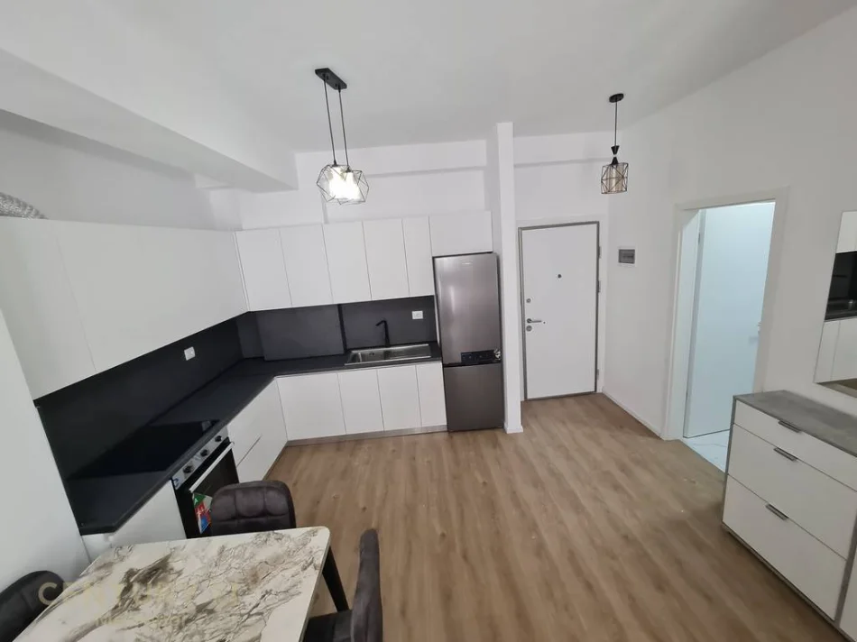 Tirane, shitet apartament 1+1+Ballkon Kati 4, 60 m² 110.000 € (Rezidencen Kaimi!)
