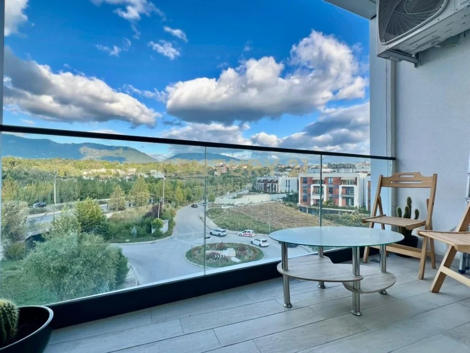 Tirane, jepet me qera apartament 1+1+Aneks+Ballkon Kati 3, 77 m² 1.200 € (Neom125447)