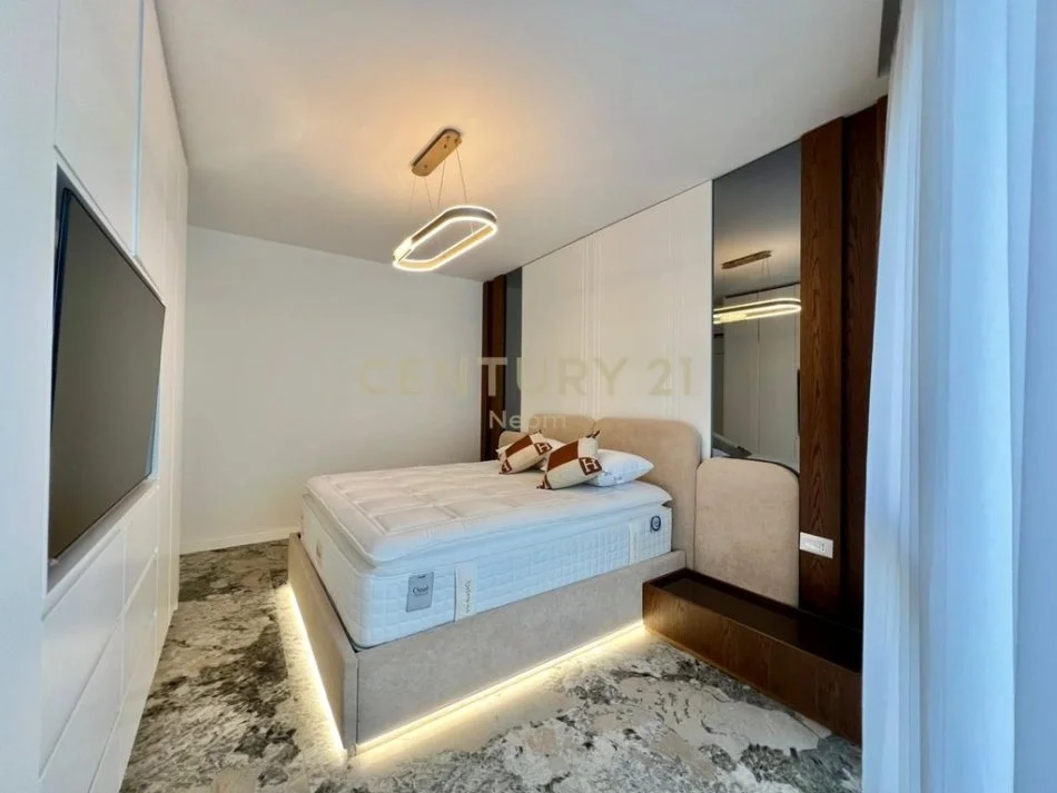 Tirane, jepet me qera apartament 1+1+Aneks+Ballkon Kati 3, 77 m² 1.200 € (Neom125447)