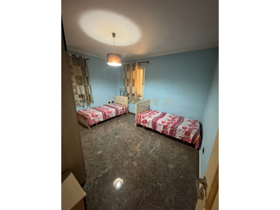 Tirane, jepet me qera apartament 2+1 Kati 2, 90 m² 600 € (Selite)