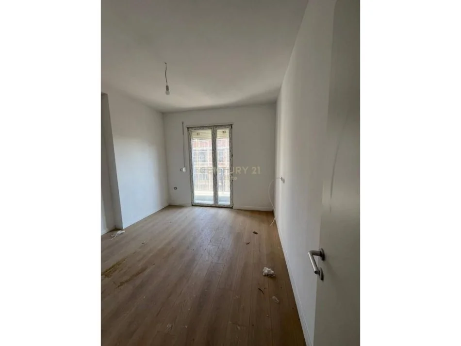 Tirane, shitet apartament 2+1 Kati 6, 99 m² 113.000 € (QTU)