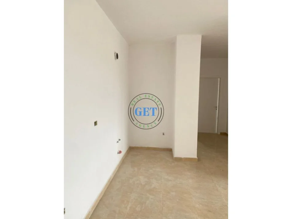 Durres, shes apartament 2+1 Kati 9, 109 m² 70.000 € (Tek Billa ne Spitalle)