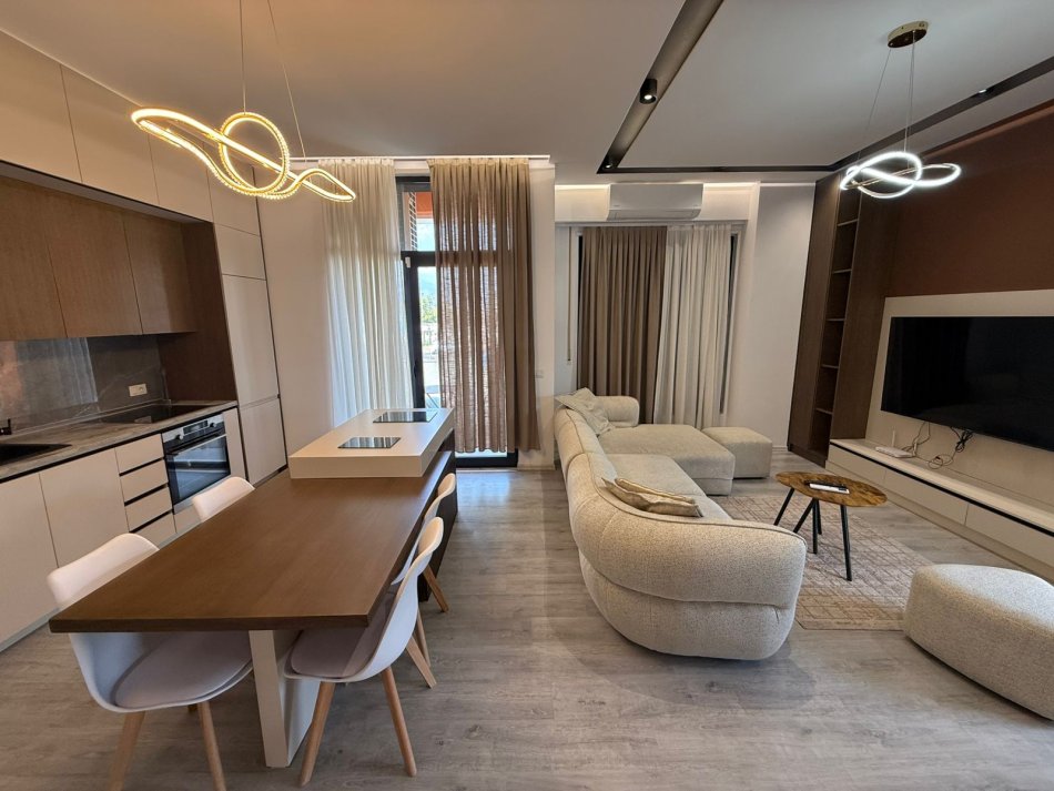 Tirane, jepet me qera apartament 2+1 Kati 1, 108 m² 850 € (Rruga Dritan Hoxha)