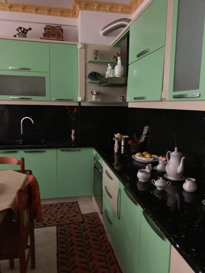 Tirane, jepet me qera apartament 2+1+Aneks+Ballkon Kati 6, 120 m² 400 € (ASTIR)