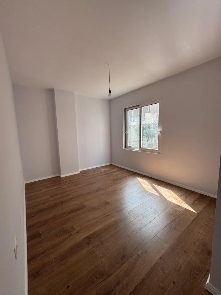 Tirane, shes apartament 2+1 Kati 2, 91 m² 135.000 €