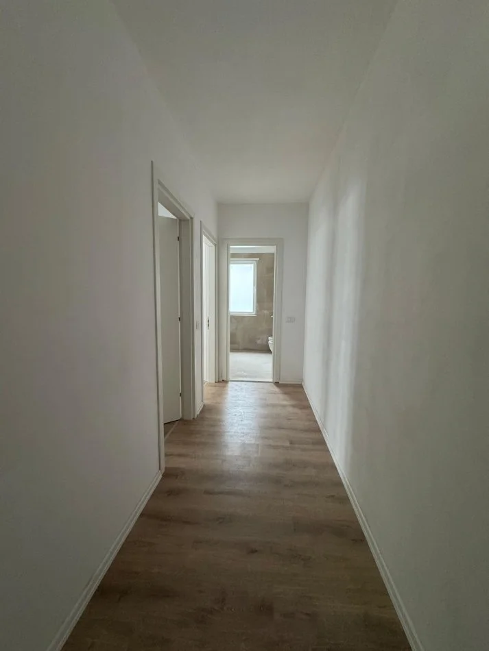 Tirane, shitet apartament 2+1 Kati 1, 98 m² 120.000 € (Univers city mbrapa QTU)