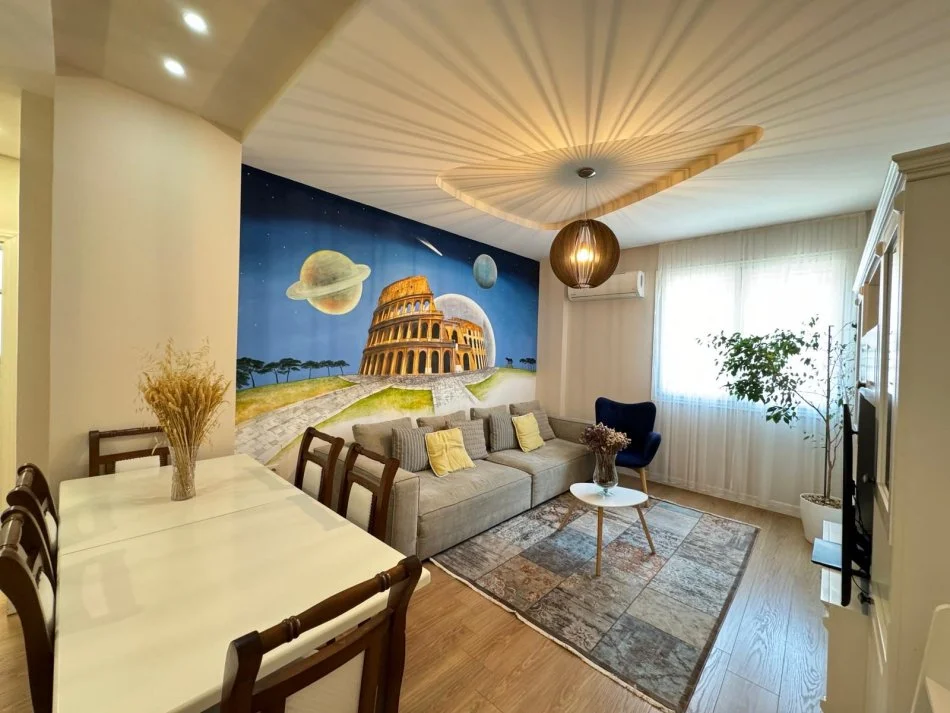 Tirane, jepet me qera apartament 1+1 Kati 1, 70 m² 650 € (Prane Hotel radison)