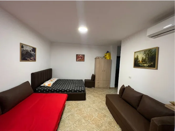 Jepet me qera garsonier Kati 3, 35 m² 250 € (Rruga Poseidon)
