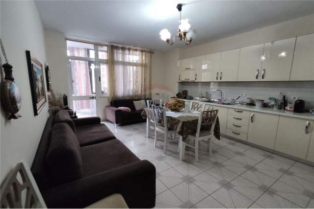 Tirane, shes apartament 2+1+A+BLK Kati 2, 114 m² 125.000 Euro (rruga e Dibres)