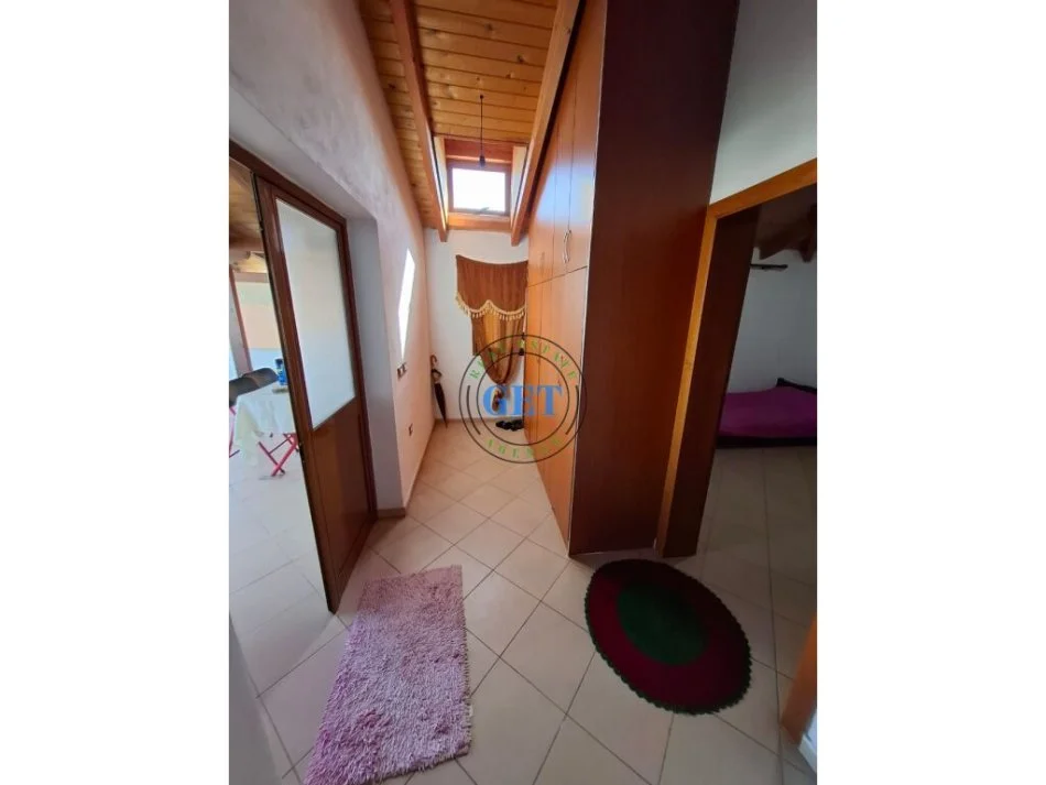 Durres, jepet me qera Kati 3, Shtepi private ,105 m² 350 € (Spitali, Durres)