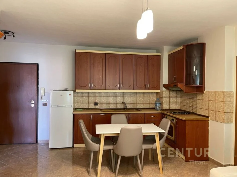 Tirane, jepet me qera 2+1 Kati 7, 88 m² 599 € (Apartament 2+1 Për Qira Tek Joena, 21 Dhjetori)