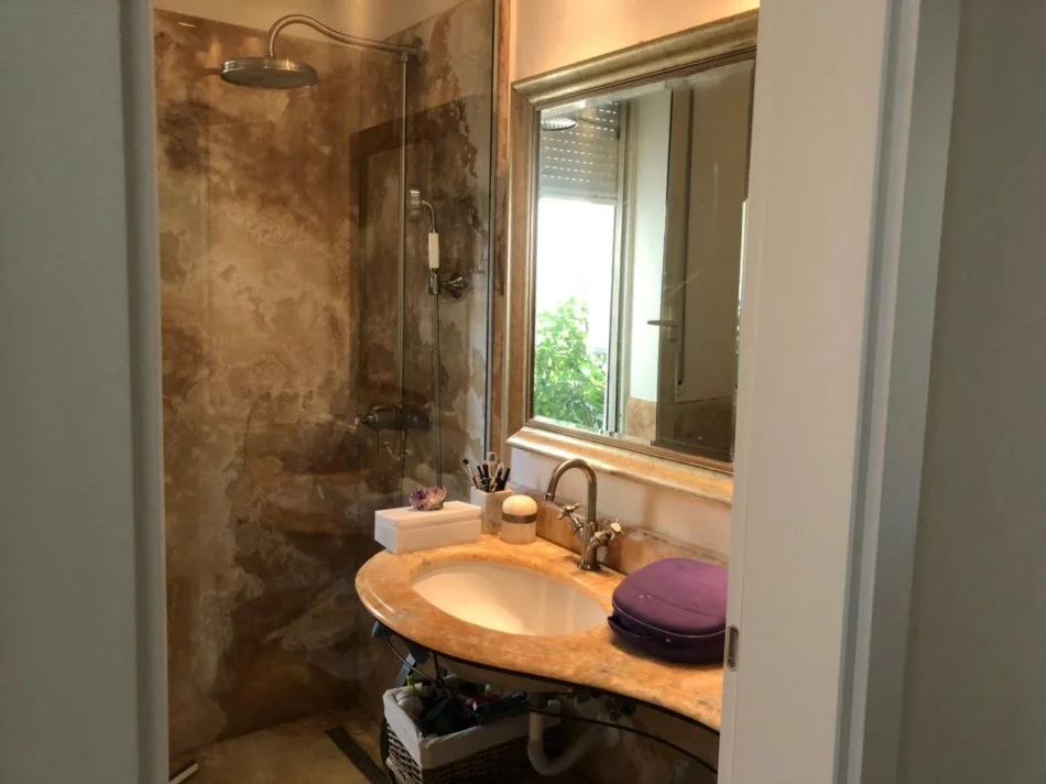 Tirane, jepet me qera 2+1+Aneks+Ballkon Kati 9, 130 m² 1.000 € (Komuna e Parisit)