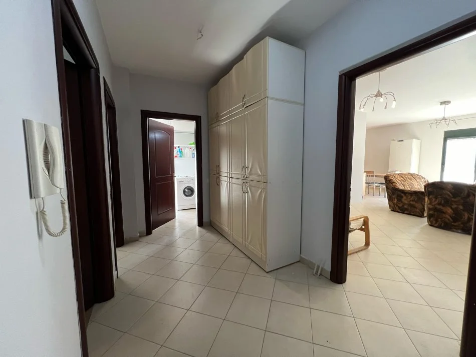 Tirane, shitet apartament 2+1+Aneks+Ballkon Kati 3, 118 m² (Rruga Thesari, Fresk)