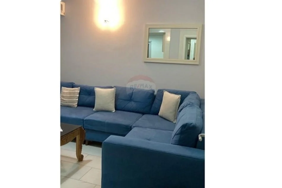 Tirane, jepet me qera apartament 1+1+Aneks+Ballkon , 80 m² 400 € (Kryqzimi 5 Maj)