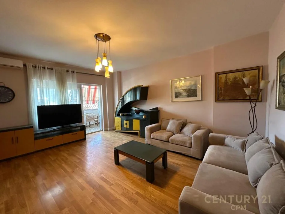 Tirane, shitet apartament 3+1 Kati 6, 155 m² 415.000 € (Shallvaret)