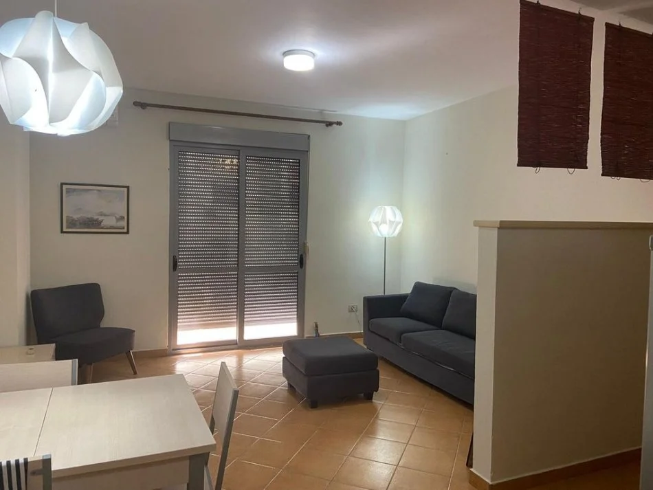 Tirane, shes apartament 1+1 Kati 3, 65 m² 150.000 € (Rr. e Elbasanit)