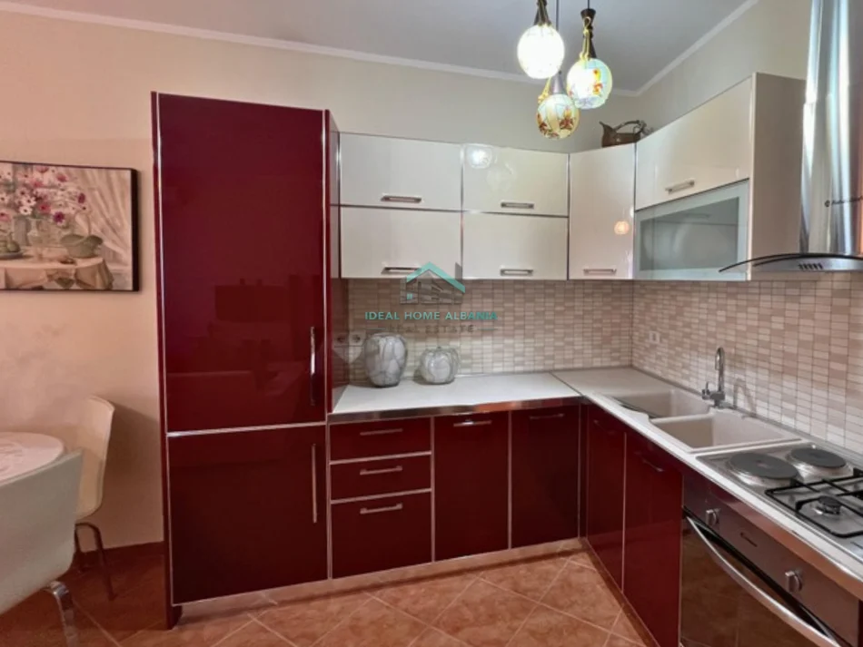 Vlore, shitet apartament 1+1+Ballkon Kati 3, 65 m² 117.000 € (Skele, Vlore)