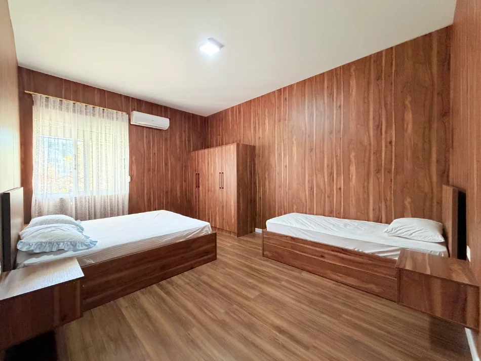Tirane, jepet me qera apartament 2+1+Ballkon Kati 0, 90 m² 850 € (Kopshti Zoologjik)
