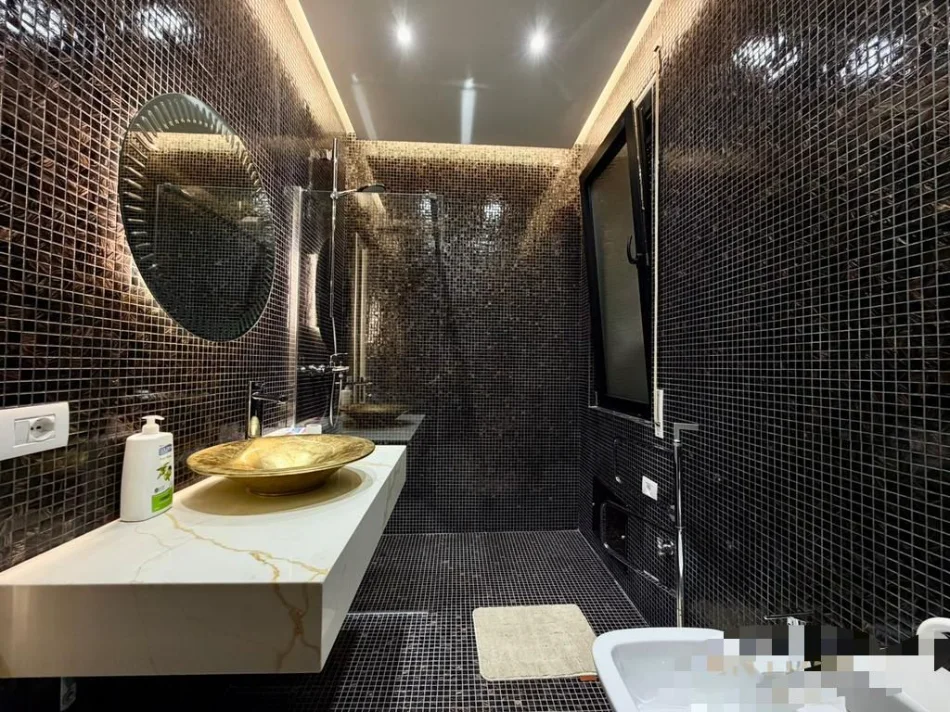 Tirane, jepet me qera apartament 1+1+Ballkon Kati 1, 78 m² 700 € (DON BOSKO)