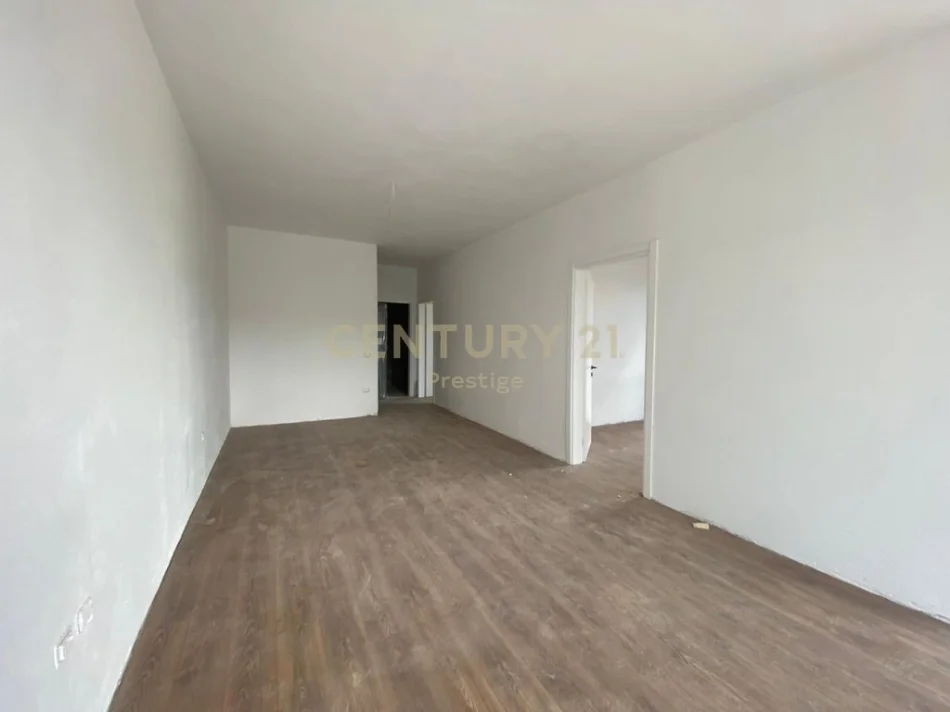 Tirane, shes apartament 2+1 Kati 1, 108 m² 271.000 € (Liqen i Thate)
