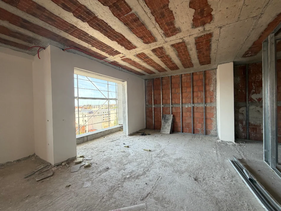 Tirane, shitet apartament 2+1+Ballkon Kati 6, 101 m² 253.000 € (Inxhinieria Ndertimit)