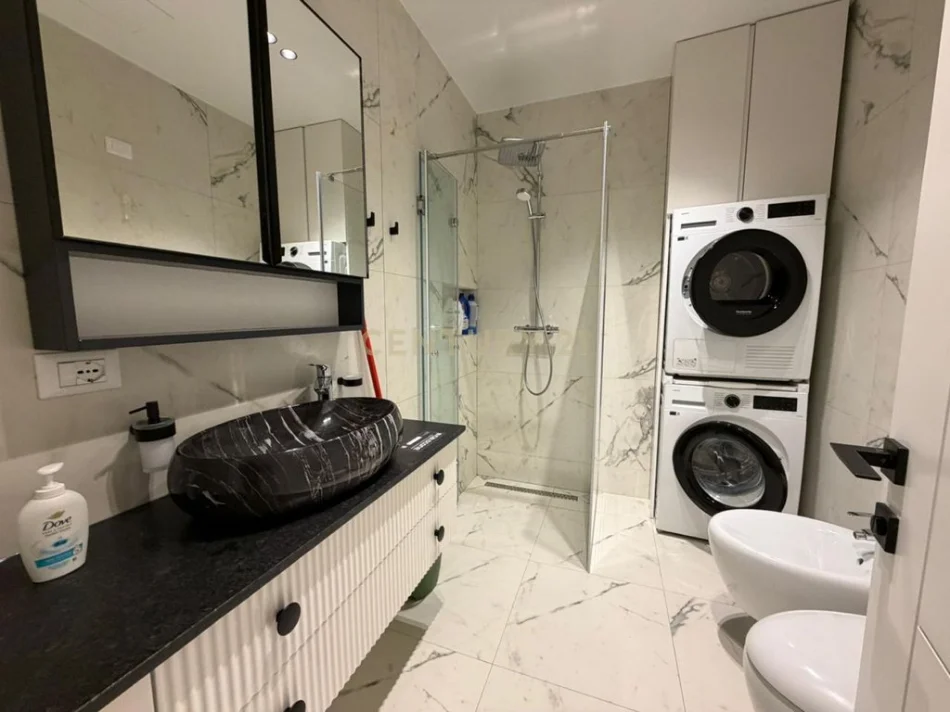 Tirane, shes apartament 1+1 Kati 6, 70 m² 345.000 € (Lake View Residence)