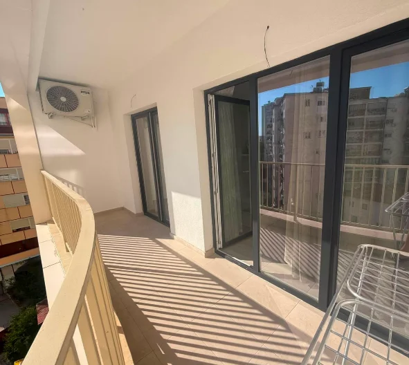 Tirane, jepet me qera apartament 1+1 Kati 2, 70 m² 640 € (Zogu i Zi)