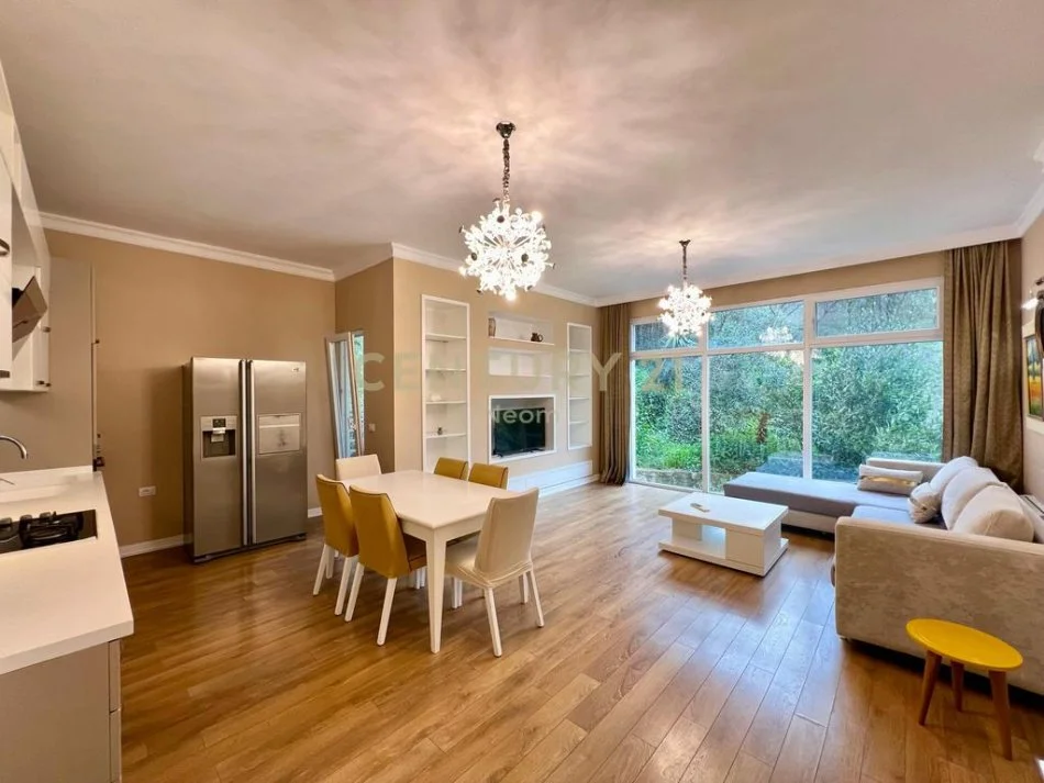 Tirane, jepet me qera apartament 2+1+Aneks+Ballkon Kati 3, 110 m² 850 € (Neom125786)