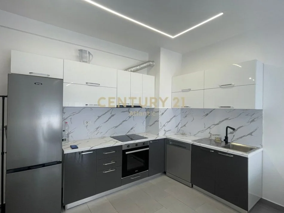 Durres, jepet me qera apartament 2+1 Kati 4, 74 m² 500 € (Apartament 2+1 me Qira në Plazh Iliria, Durres!)