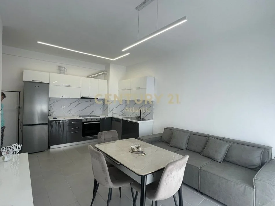 Durres, jepet me qera apartament 2+1 Kati 4, 74 m² 500 € (Apartament 2+1 me Qira në Plazh Iliria, Durres!)