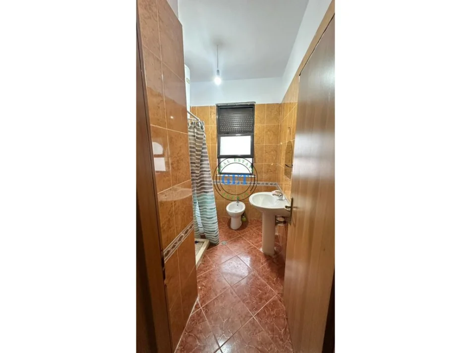 Durres, jepet me qera apartament 1+1 Kati 7, 59 m² 280 € (Plazh,)