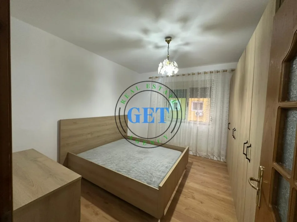 Durres, jepet me qera apartament 1+1 Kati 2, 55 m² 300 € (Vala Park)