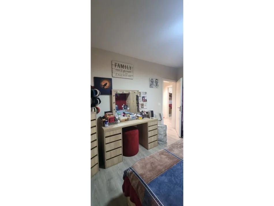 Tirane, shitet apartament 2+1 Kati 2, 56 m² 230.000 € (Bllok)