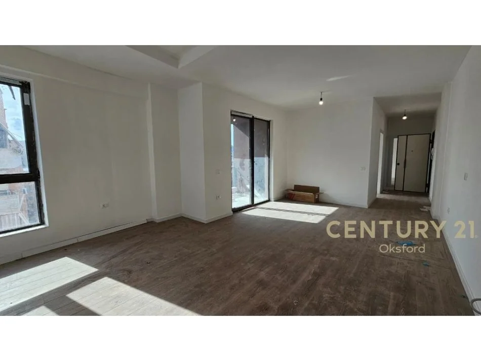 APARTAMENT 2+1+GARAZH, ME QIRA TEK MYSLYM SHYRI