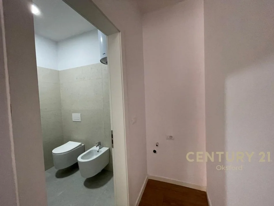 Tirane, shes apartament 2+1+Ballkon Kati 7, 89 m² 149.000 €