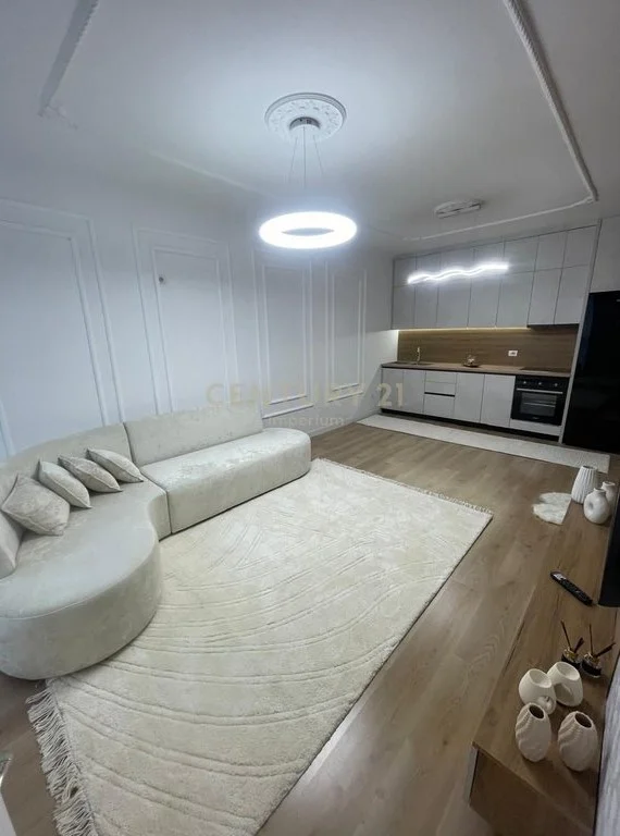 Tirane, shitet apartament 2+1+Aneks+Ballkon , 101 m² 173.000 € 