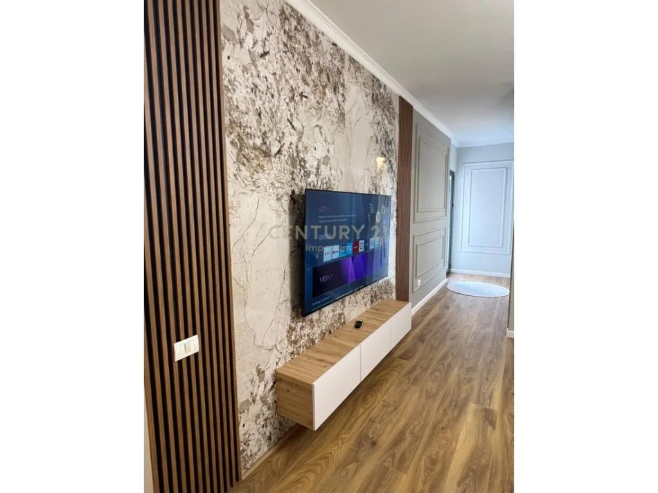 Tirane, shitet apartament 2+1+Ballkon Kati 4, 90 m² 143.000 € (misto mane)