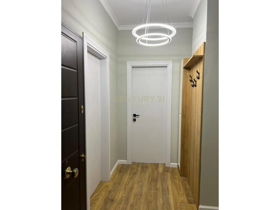 Tirane, shitet apartament 2+1+Ballkon Kati 4, 90 m² 143.000 € (misto mane)