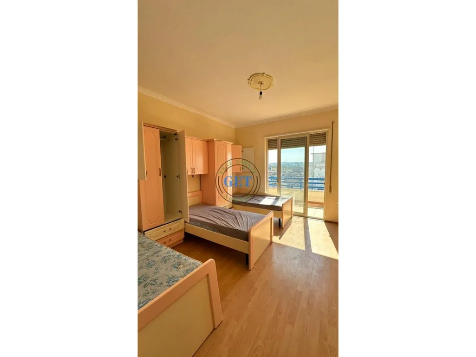 Durres, jepet me qera apartament 2+1 , 90 m² 400 € (Plazh Iliria)