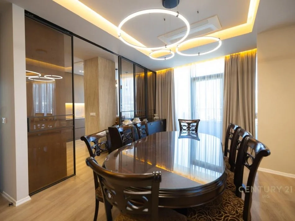 Tirane, shitet apartament+verande | Penthouse 5+1+Aneks+Ballkon Kati 13, 545 m² (Liqeni Tiranes)