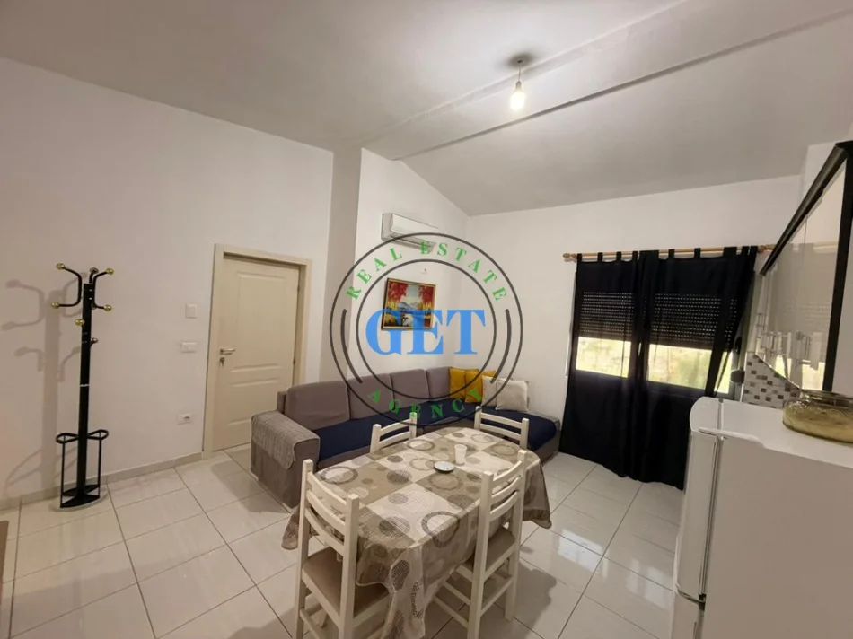 Durres, jepet me qera apartament 2+1 Kati 3, 75 m² 320 € (Ish Kenet)