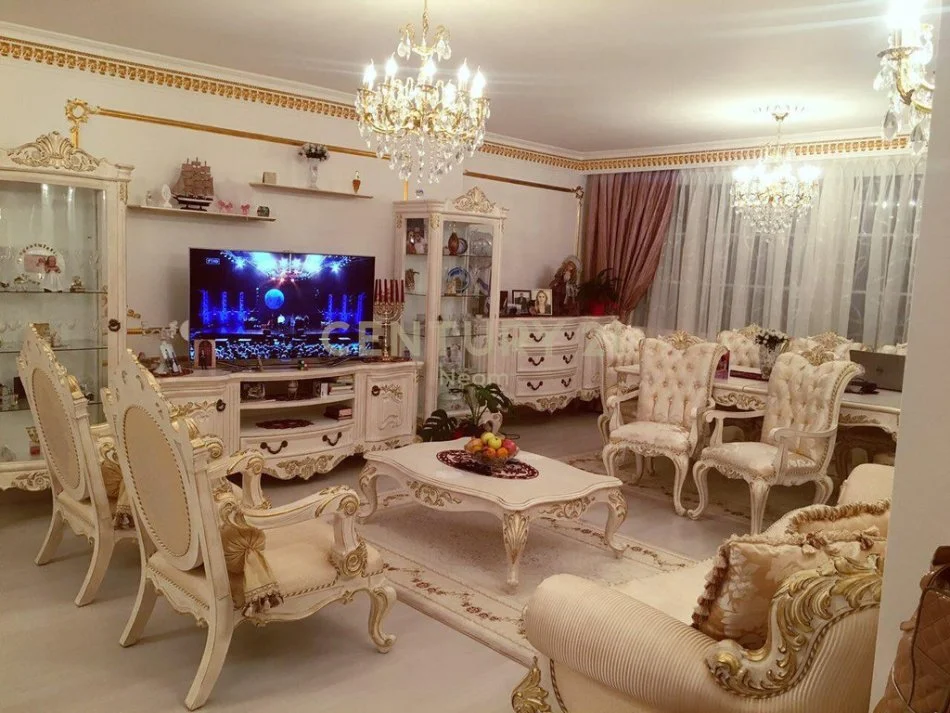 Tirane, shitet apartament 2+1+Aneks+Ballkon Kati 4, 125 m² 400.000 € (Neom126430)