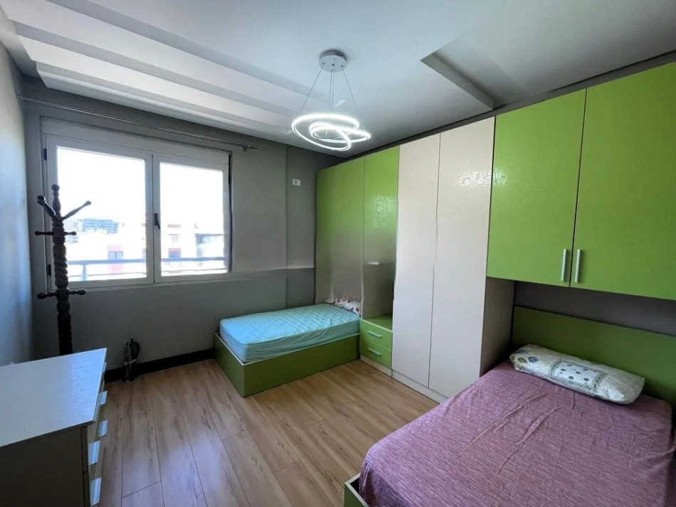 Tirane, shitet apartament 2+1 Kati 5, 104 m² 157.000 € (Astir)