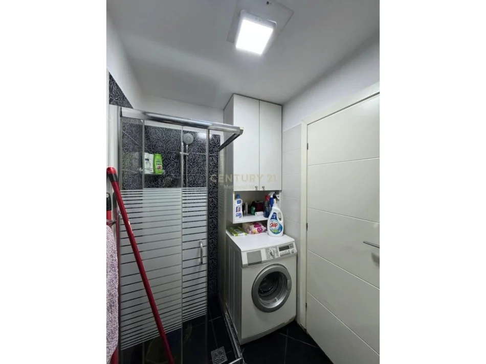 Tirane, jepet me qera apartament 1+1 Kati 6, 43 m² 500 € 