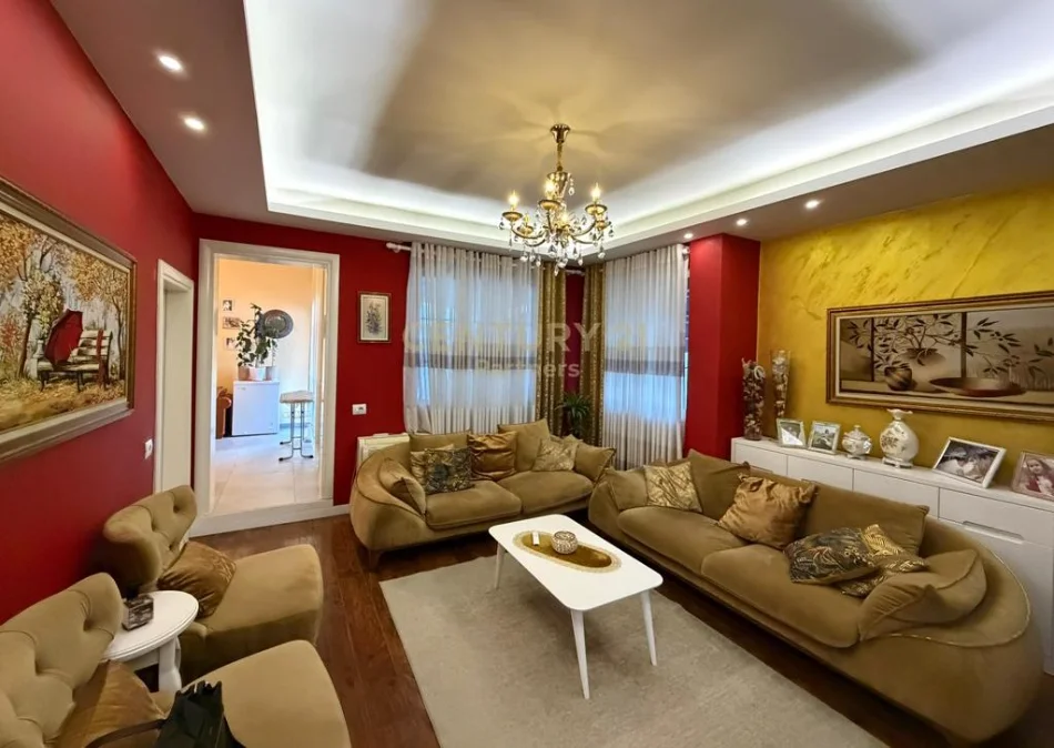 Tirane, shitet apartament 1+1 Kati 6, 180 m² 155.000 € 