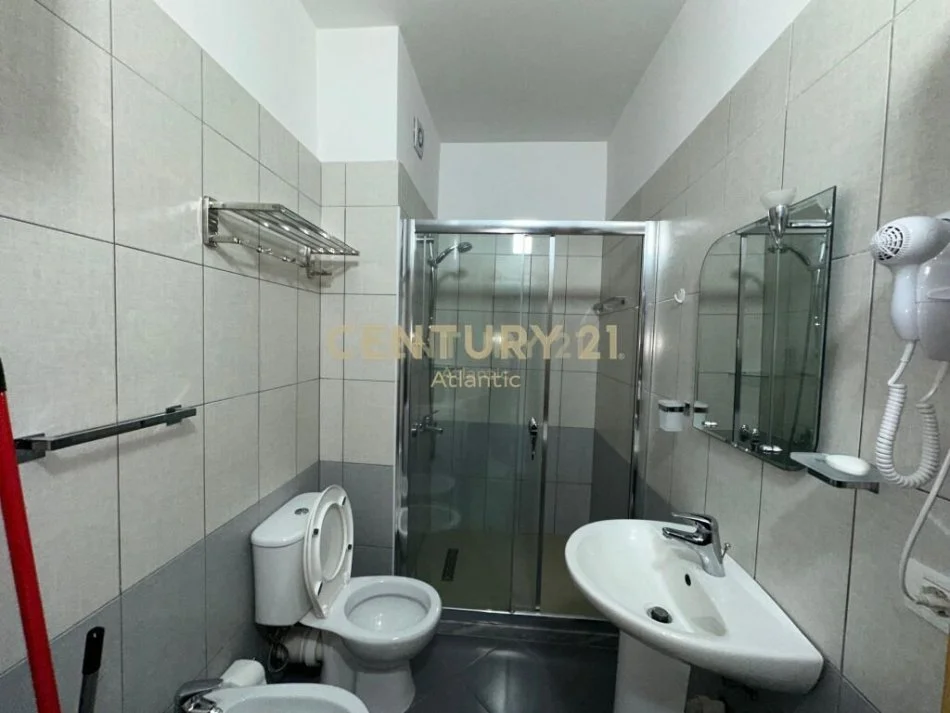 Durres, jepet me qera apartament 2+1 Kati 3, 63 m² 350 € (PLAZH)