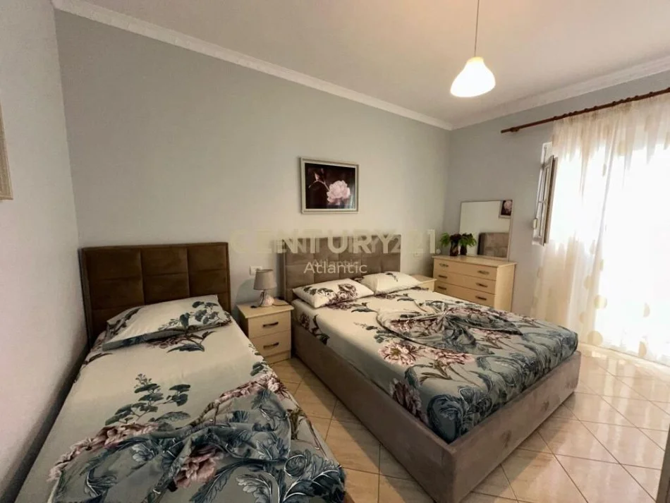 Durres, jepet me qera apartament 2+1 Kati 3, 63 m² 350 € (PLAZH)